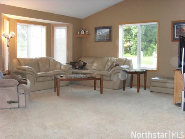 895 Brook Ln NE, Owatonna, MN 55060