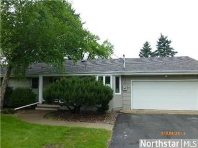 16940 S Shore Ln, Eden Prairie, MN 55346