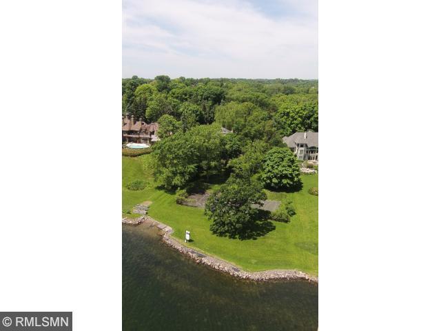 346 Ferndale Rd S, Wayzata, MN 55391