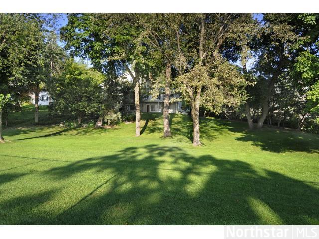 346 Ferndale Rd S, Wayzata, MN 55391