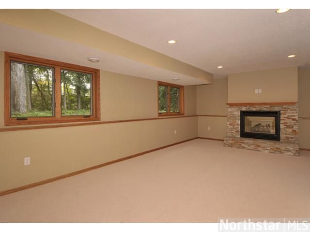 4913 W 150th St, Savage, MN 55378