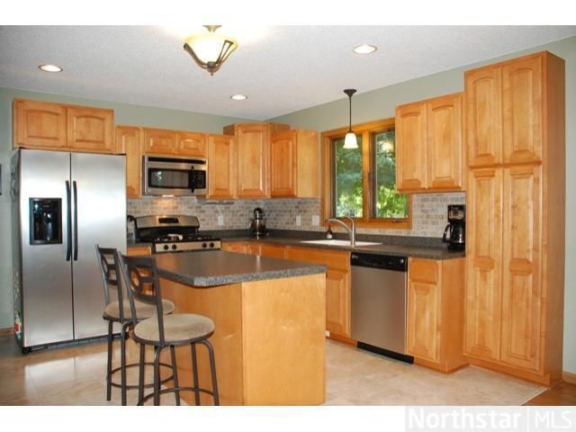 1479 Thomas Ln, Eagan, MN 55122