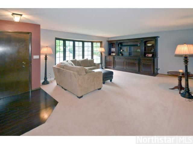 4603 Dale St N, Shoreview, MN 55126
