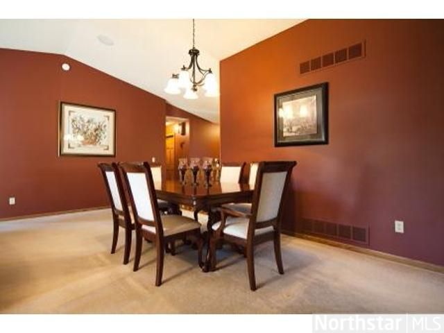 602 Jenisa Dr, Saint Cloud, MN 56301