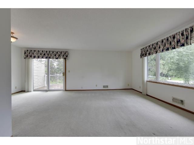 9911 Cavell Cir, Bloomington, MN 55438