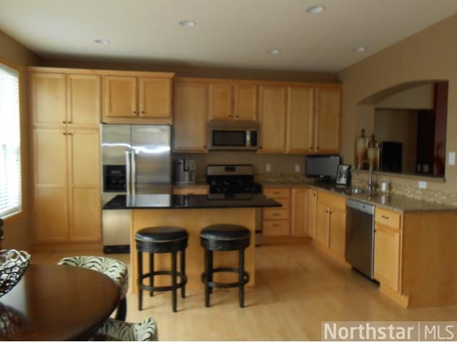 8381 Labont Way, Eden Prairie, MN 55344