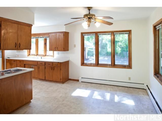 2224 Springside Dr E, Saint Paul, MN 55119