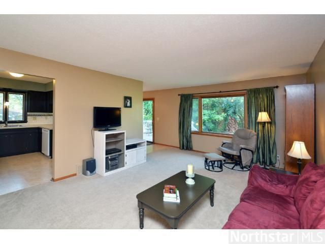 118 Depue Dr, Champlin, MN 55316
