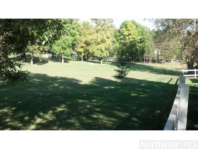 9016 Foxline Dr, Hamel, MN 55340