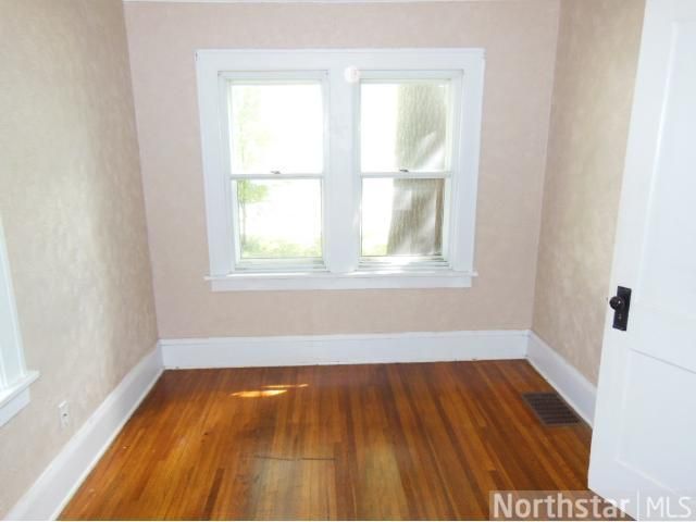 1871 Lincoln Ave, Saint Paul, MN 55105