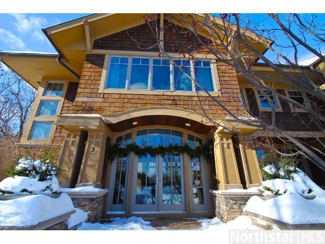 3 Peterson Pl, North Oaks, MN 55127