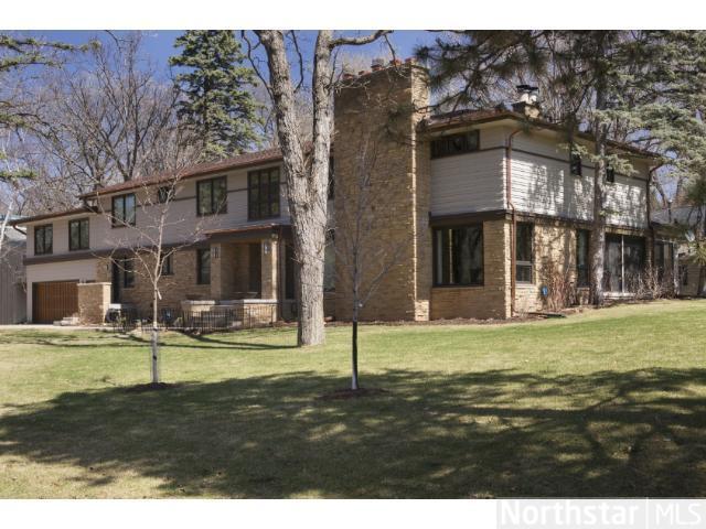 2219 Willow Ln N, Saint Louis Park, MN 55416