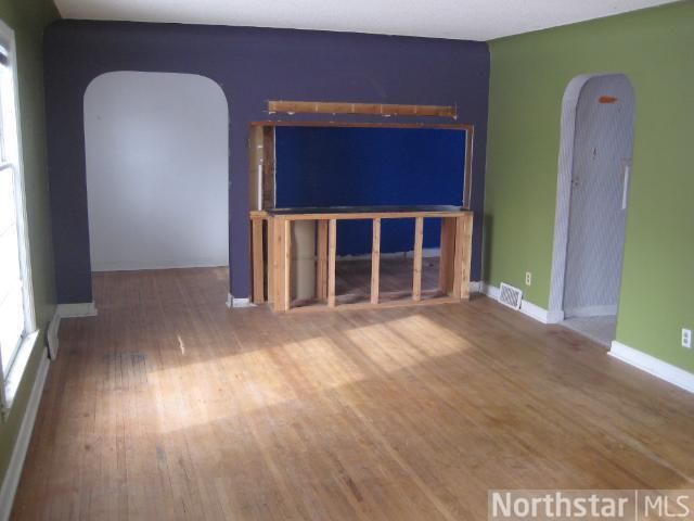 501 Elm Pl, Excelsior, MN 55331