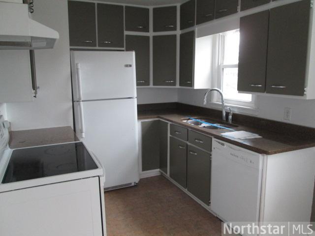 241 7th Ave Se Ave, Osseo, MN 55369
