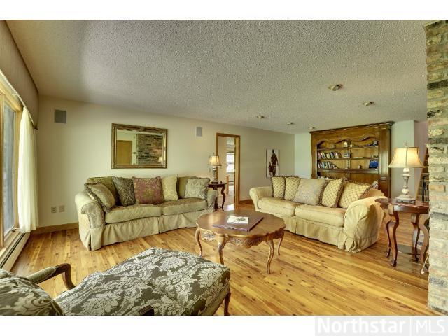 9050 Parley Lake Rd, Waconia, MN 55387
