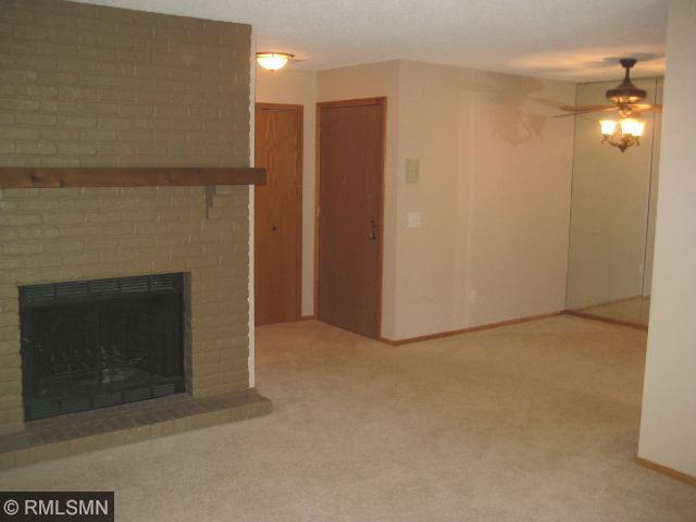 18454 Creeks Bend Dr, Minnetonka, MN 55345