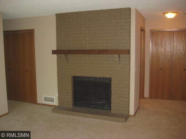 18454 Creeks Bend Dr, Minnetonka, MN 55345