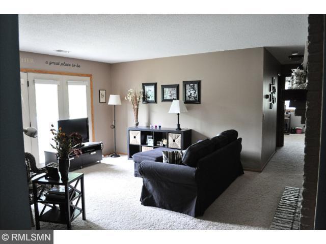 18454 Creeks Bend Dr, Minnetonka, MN 55345