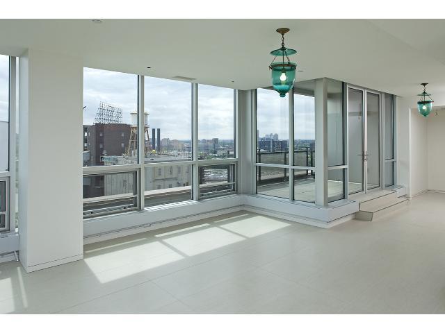 222 2nd St SE #1702, Minneapolis, MN 55414