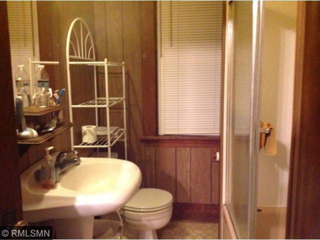 77516 290th St, Madelia, MN 56062