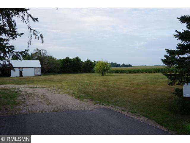 77516 290th St, Madelia, MN 56062