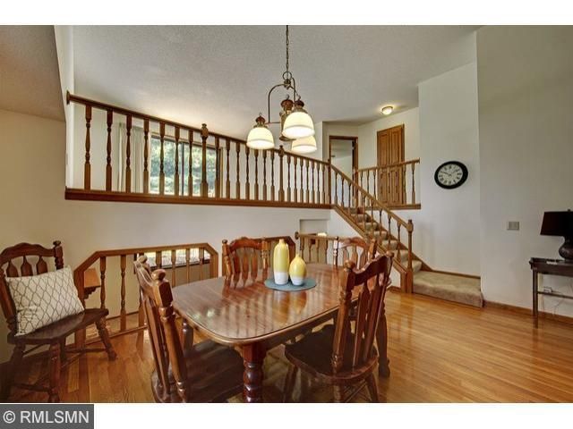 4122 Rice St, Vadnais Heights, MN 55126