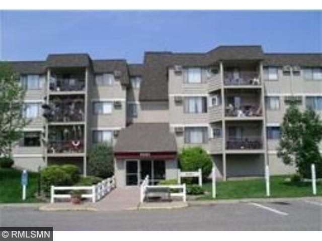 4001 Heritage Hills Dr #306, Bloomington, MN 55437
