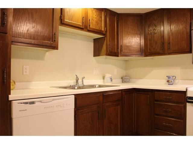 4710 58th Ave N #117, Crystal, MN 55429