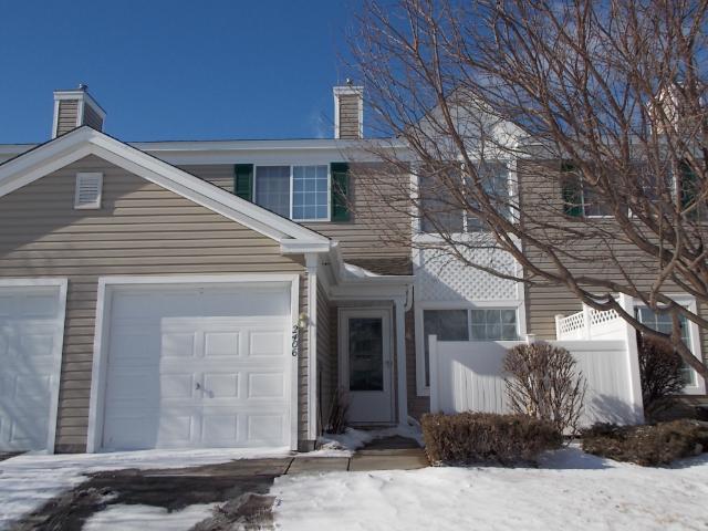 1821 Southcross Dr W #2406, Burnsville, MN 55306