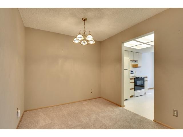 18504 Creeks Bend Dr, Minnetonka, MN 55345