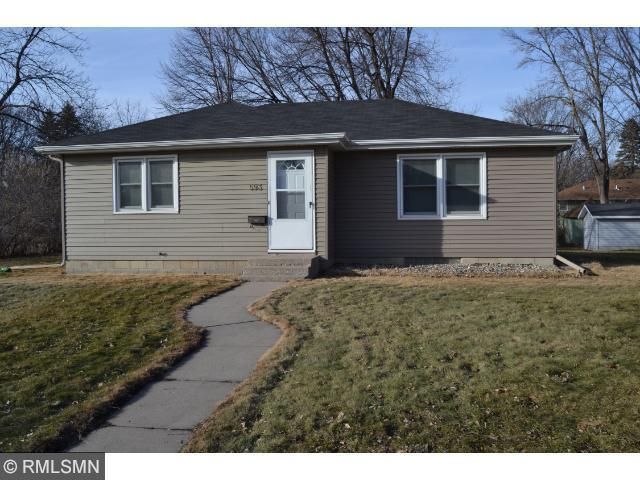 593 Miller Ave SW, Hutchinson, MN 55350