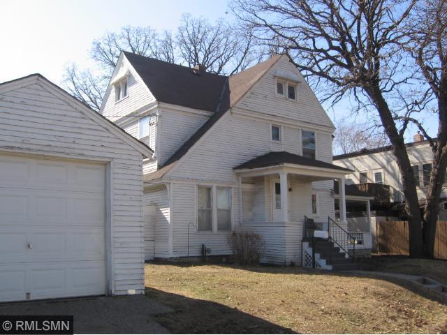 896 Raymond Ave, Saint Paul, MN 55114