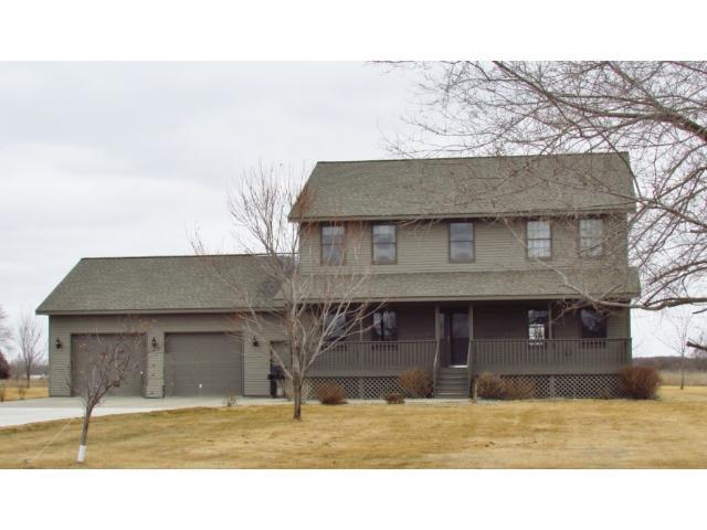 360 Circle Dr, New Munich, MN 56356