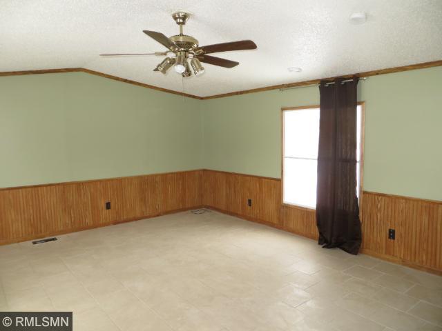 127 N 3rd St N, Henderson, MN 56044