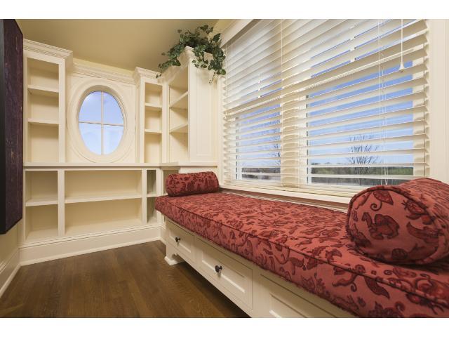 275 Bergamot Dr, Medina, MN 55340