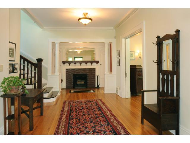 1925 Penn Ave S, Minneapolis, MN 55405