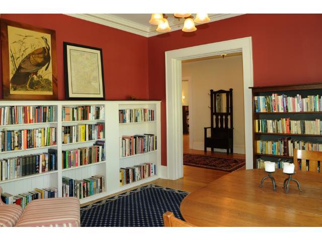 1925 Penn Ave S, Minneapolis, MN 55405