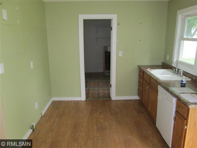 6721 Dudley Ave N, Crystal, MN 55428