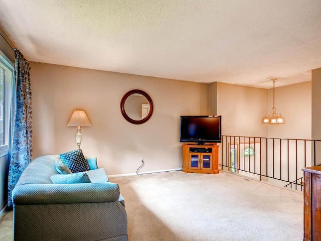 18345 Creeks Bend Dr, Minnetonka, MN 55345