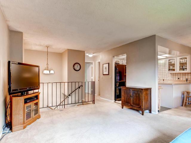 18345 Creeks Bend Dr, Minnetonka, MN 55345