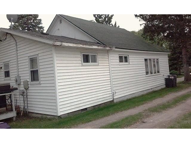 8 Becker Ave S, Sebeka, MN 56477
