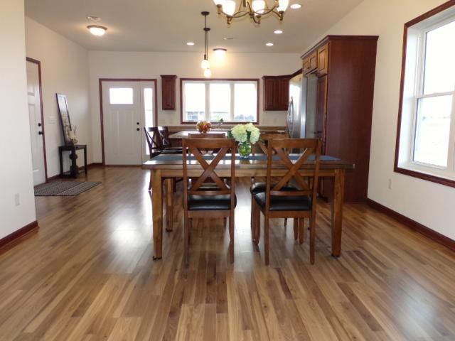 822 Escalade Ln SE, Owatonna, MN 55060