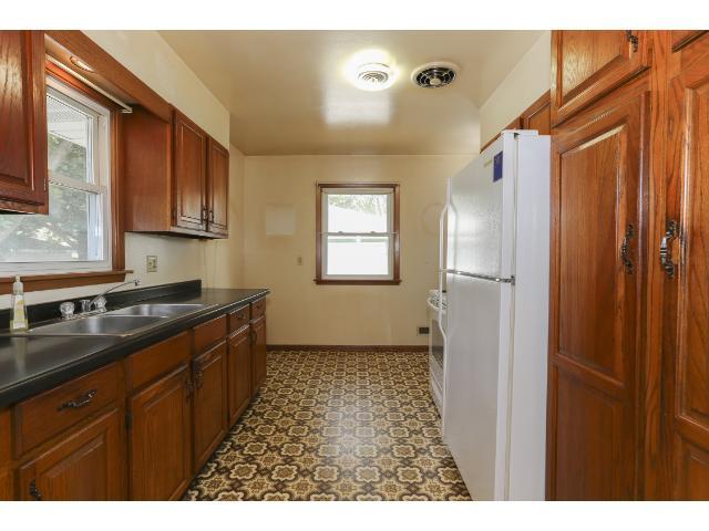 432 3rd Ave NE, Osseo, MN 55369