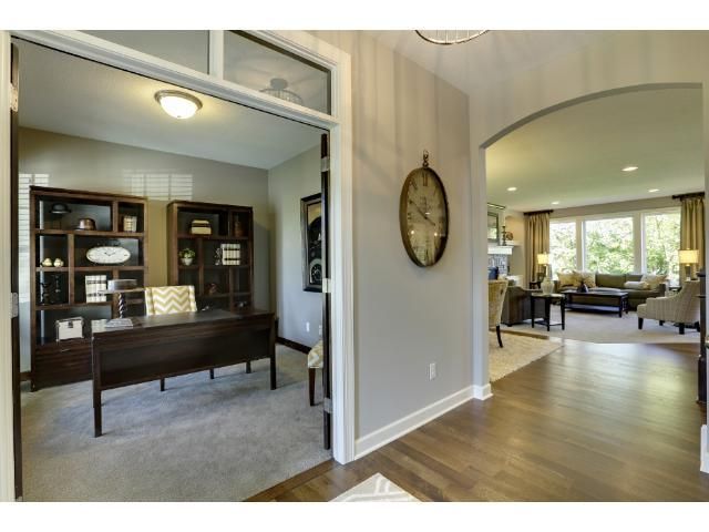 1951 County Rd E2, Arden Hills, MN 55112