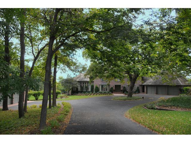 6651 Auto Club Rd, Bloomington, MN 55438