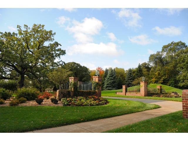 6651 Auto Club Rd, Bloomington, MN 55438