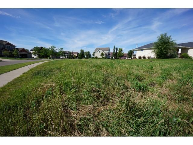 1101 Superior Dr, Northfield, MN 55057