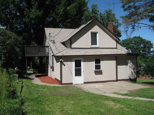 596 Annapolis St E, South Saint Paul, MN 55075
