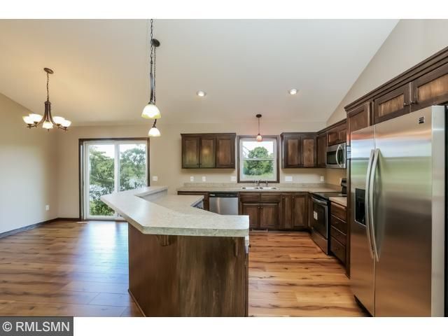 2064 Highway 36 East, North Saint Paul, MN 55109