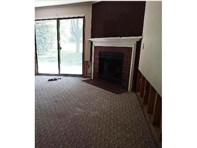 6352 Saint Johns Dr, Eden Prairie, MN 55346